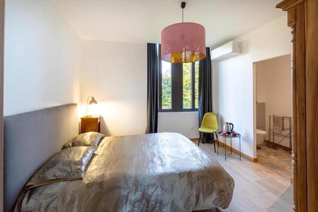 Chambres Au Chateau Du Mouillat Saint-Clair-de-la-Tour Buitenkant foto